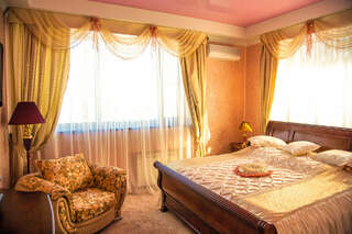 Гостиница Плаза Волгоград Семейный люкс-3